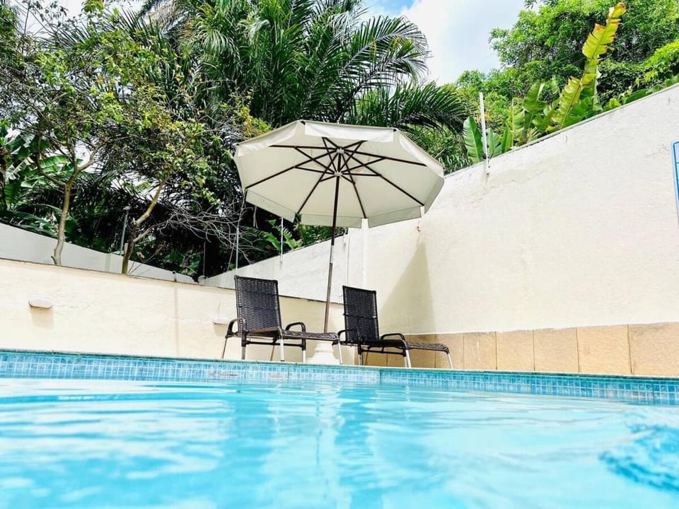 Studio with Garage 5 min from Airport Apartment in Lauro de Freitas