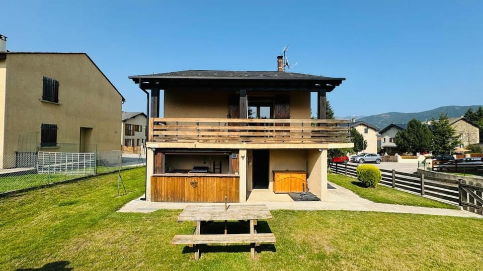 Maison chalet 8 pers - Jardin - Proche station House in Occitanie
