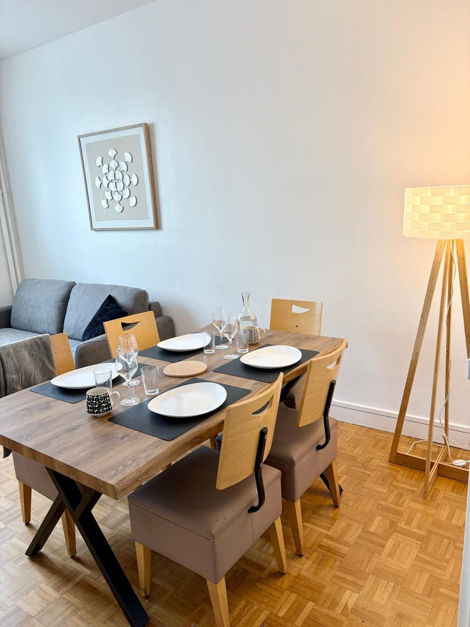 Living room, Dining area