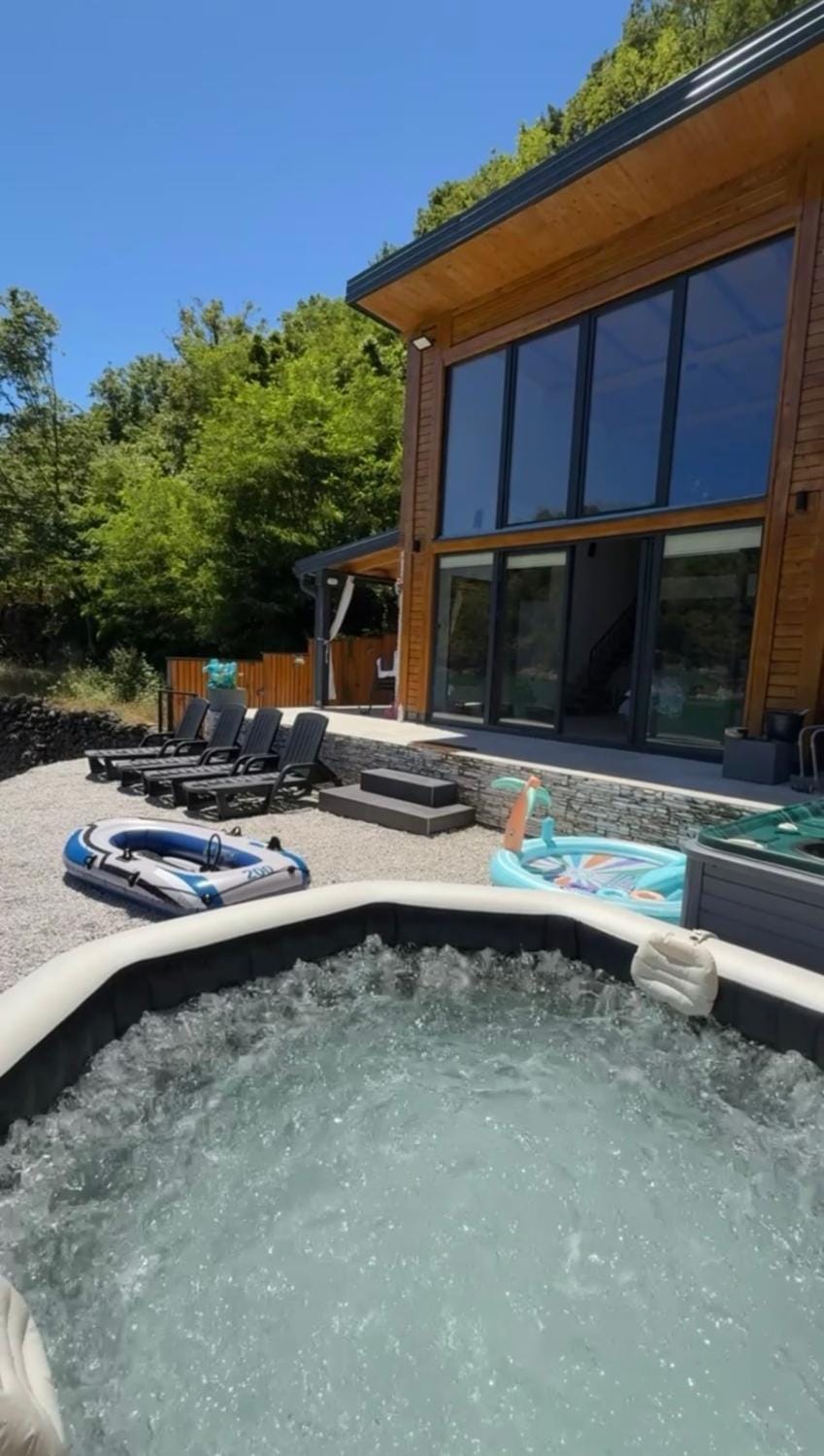 Patio, Hot Tub, Beach, Swimming pool
