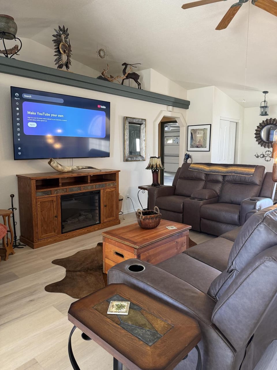 Palo Verde Paradise, Open Skies & Room for Toys House in Lake Havasu City