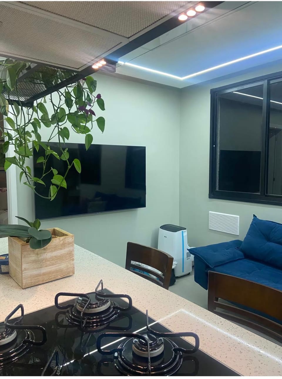 Communal lounge/ TV room