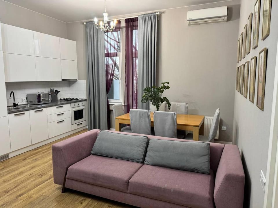 Kitchen or kitchenette, Living room, Dining area, stove