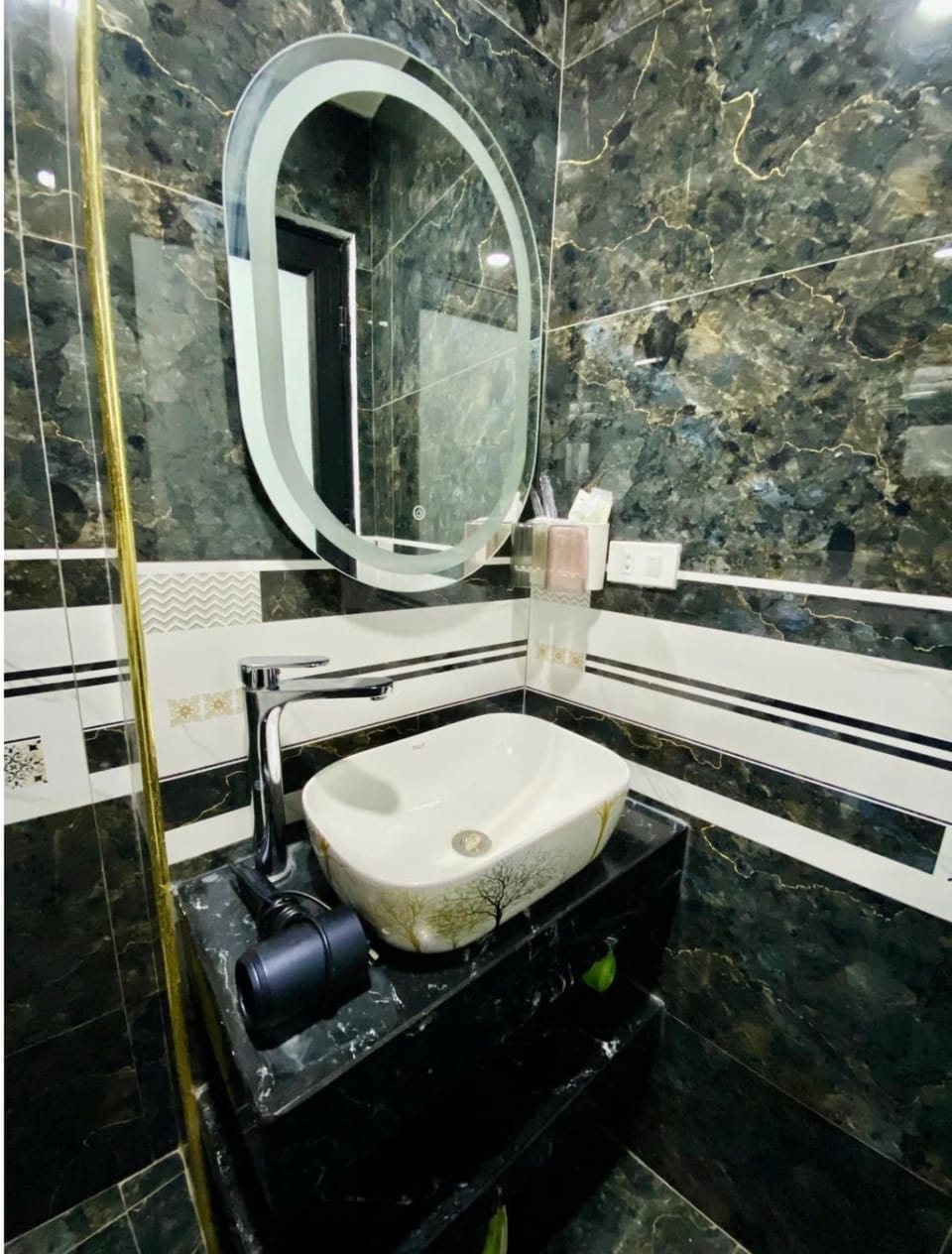 02GT- Căn hộ thoáng mát yên tĩnh, tiện nghi đầy đủ, nhà mới! Apartment in Hanoi