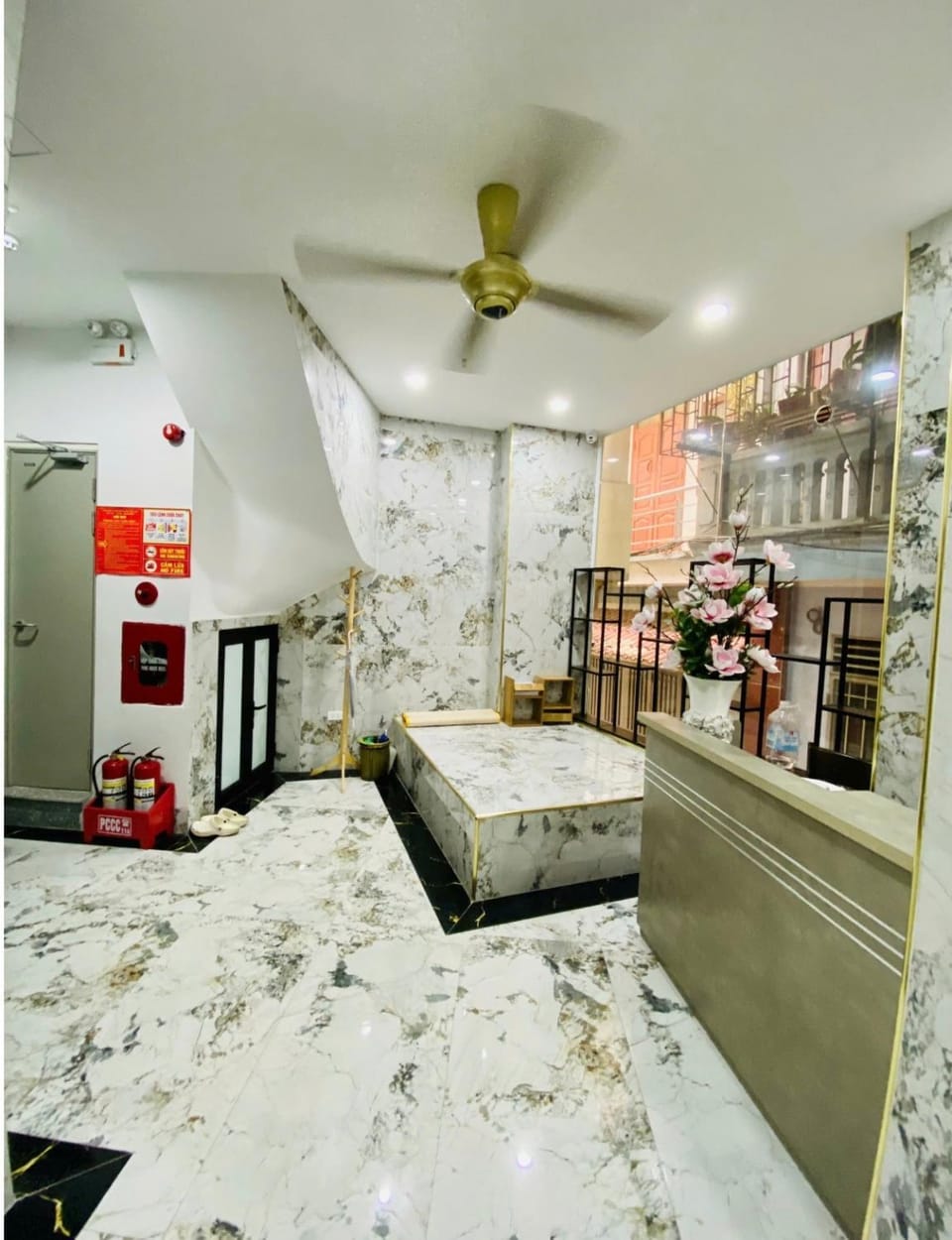 02GT- Căn hộ thoáng mát yên tĩnh, tiện nghi đầy đủ, nhà mới! Apartment in Hanoi