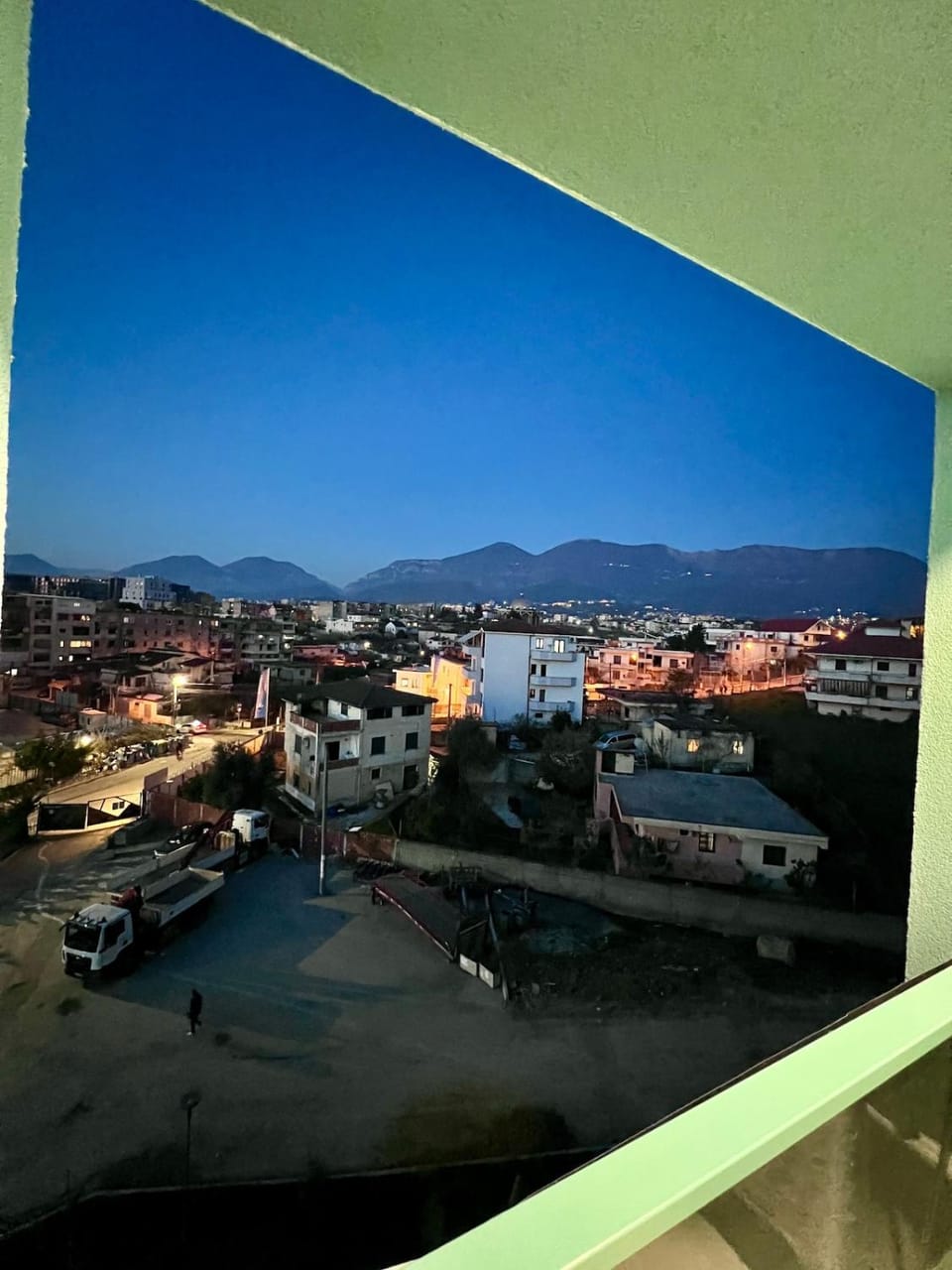 City view, Mountain view