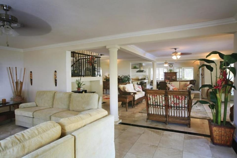 Spectacular views for up to 12 persons Villa in Caribbean