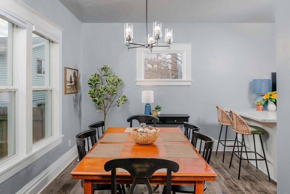 Relaxing 3 bedroom Home Away Stay House in Oshkosh