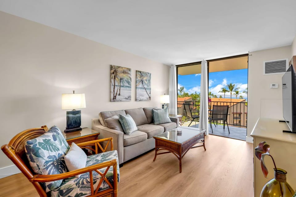 Penthouse Oceanview Vistas House in Kihei