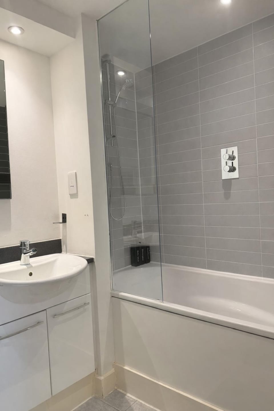 Luxury 2-bed apt, Canary Wharf - Long stay Apartment in London