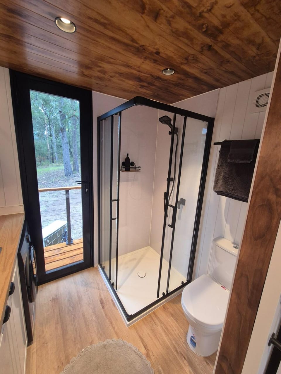 Kookaburra Retreat Tiny Home Sydney Hllls House in Sydney
