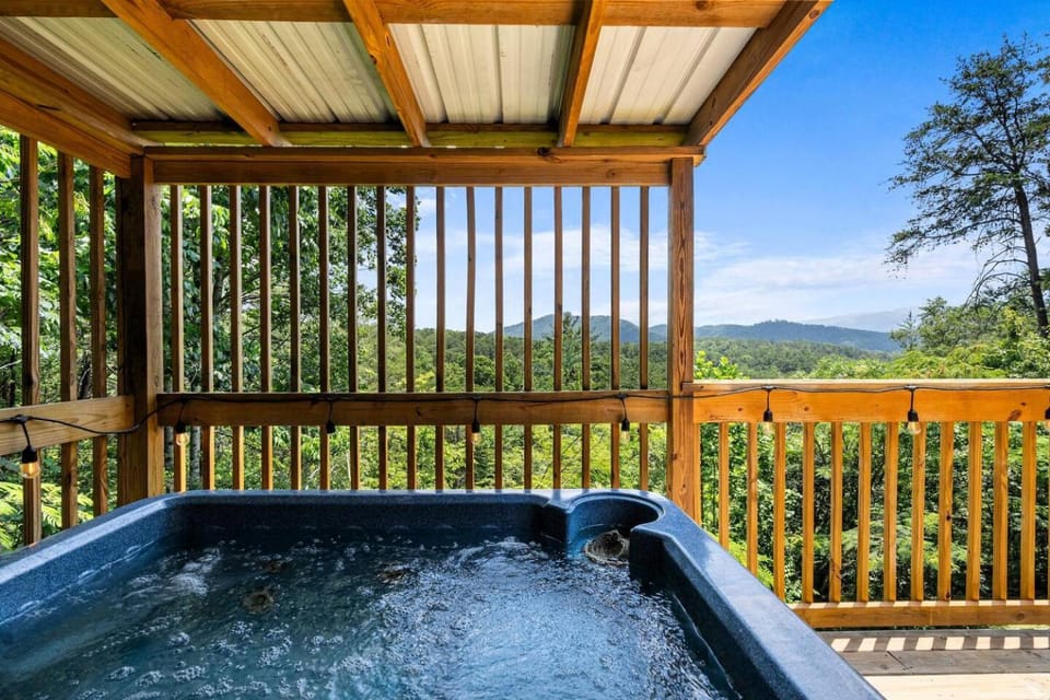 Natural landscape, Hot Tub, Balcony/Terrace, Mountain view
