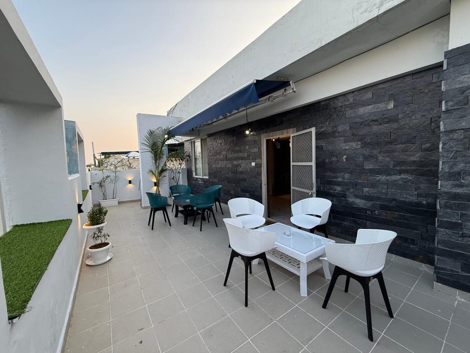 Stay At Candys Cozy Family Penthouse in Scenic Udaipur Apartment in Udaipur