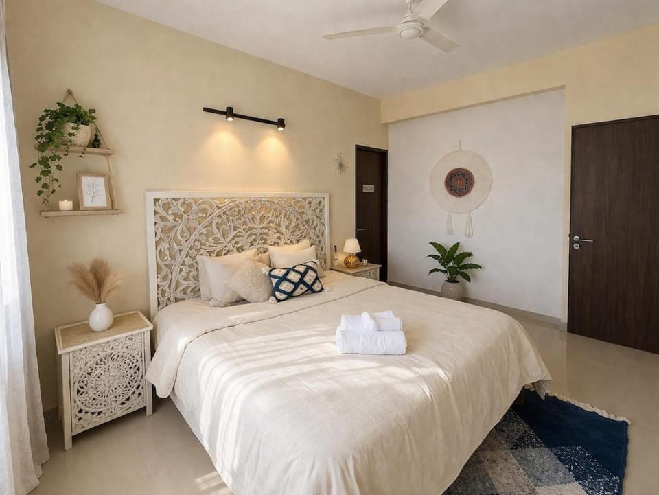 Luxury 3BHK Near Taj Mahal and Pool by ChhatraChhaya Apartment in Agra