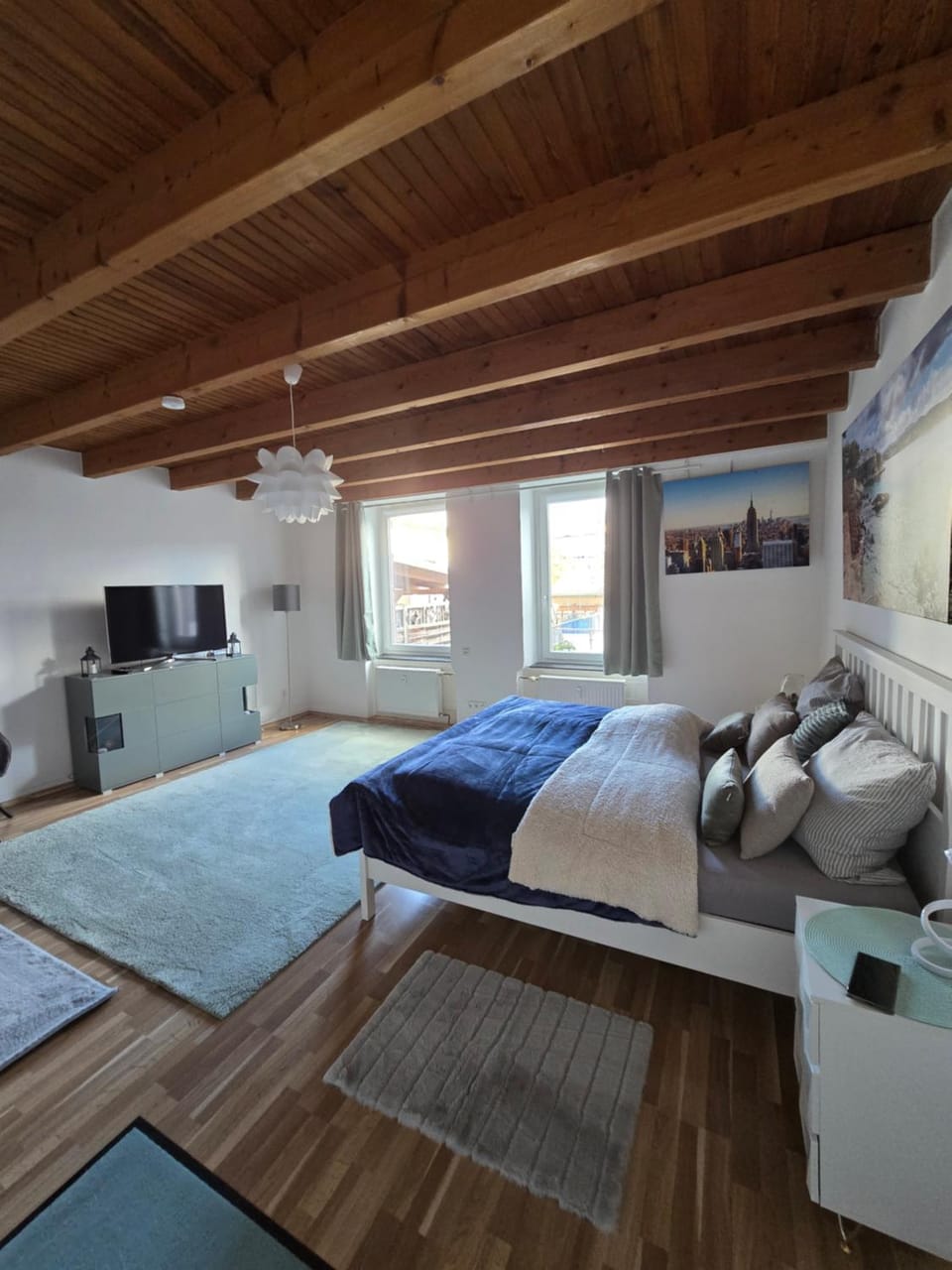 Photo of the whole room