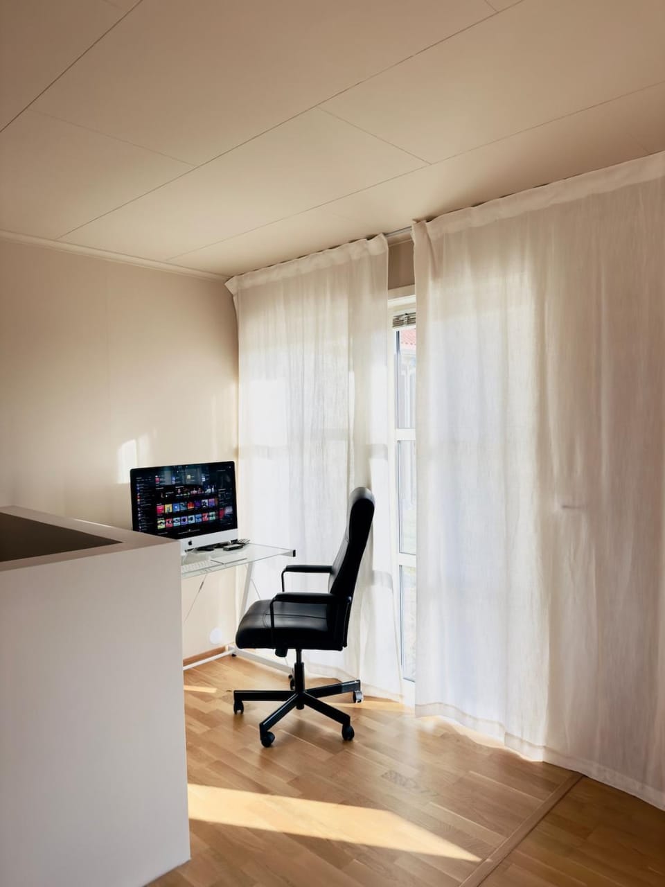 Large apartment with parking Apartment in Viken, Norway