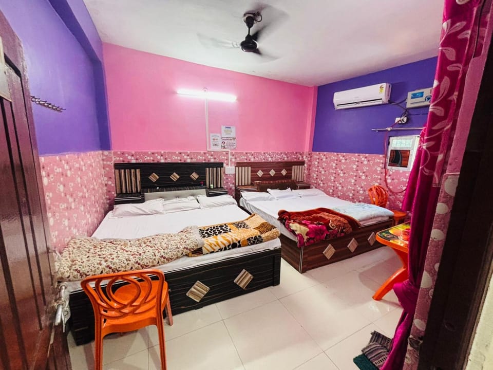 Jagdamba home stay Vacation rental in Uttar Pradesh