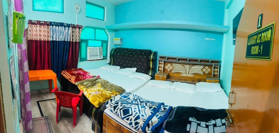 Jagdamba home stay Vacation rental in Uttar Pradesh