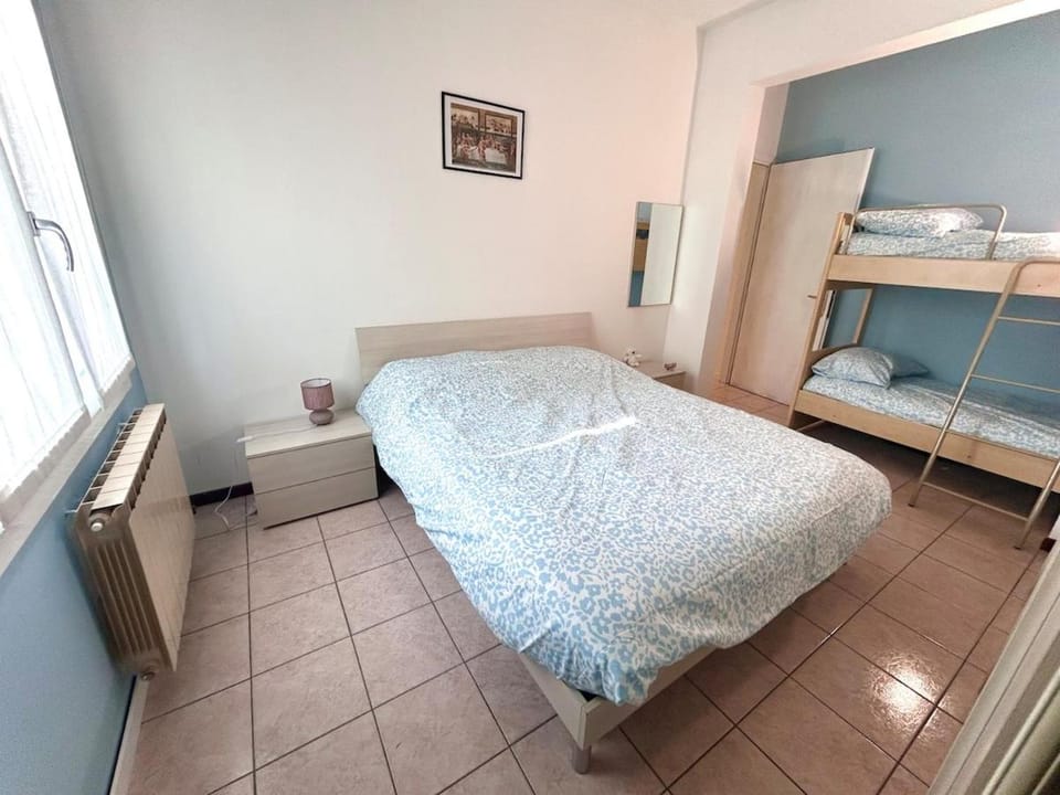 Bed, Bedroom, bunk bed