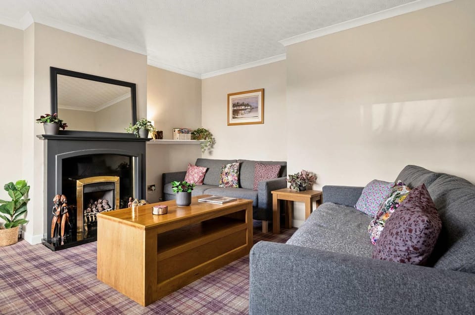 4-Bed Home Central Location & Garden House in Oban