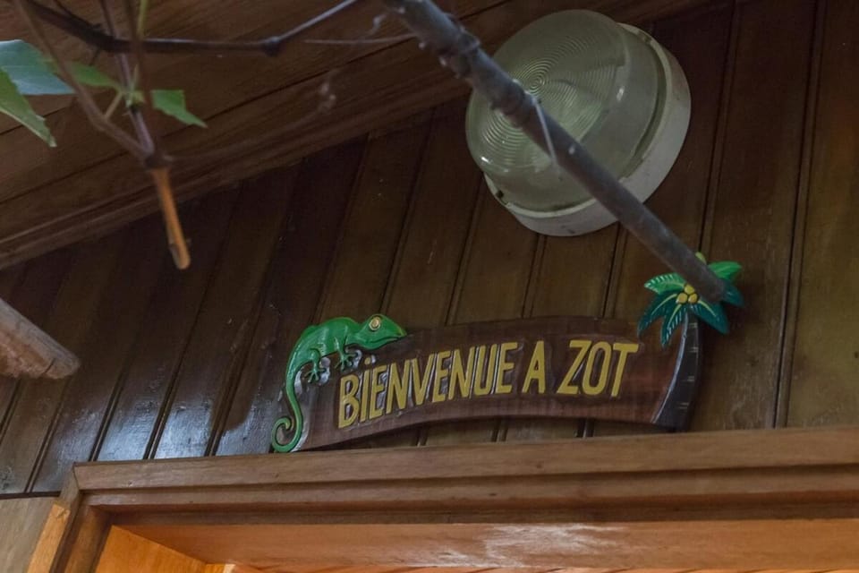 Seasonal Rental LE LETCHI House in Saint-Leu