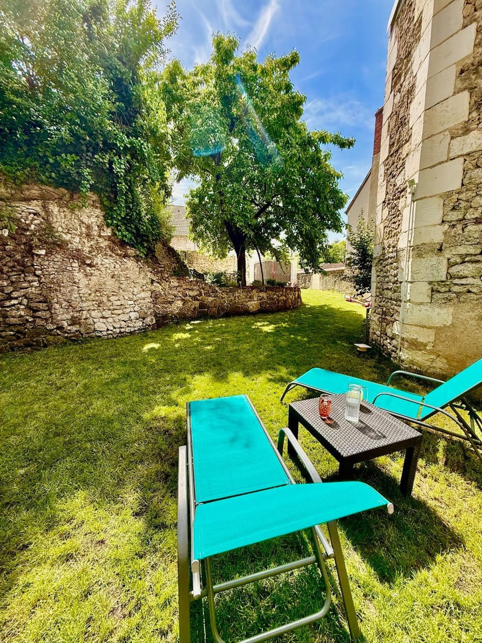 Garden view, Garden view