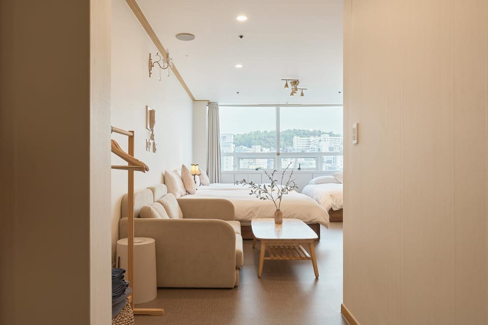 i10 Hongdea fantastic view good location Apartment in Seoul