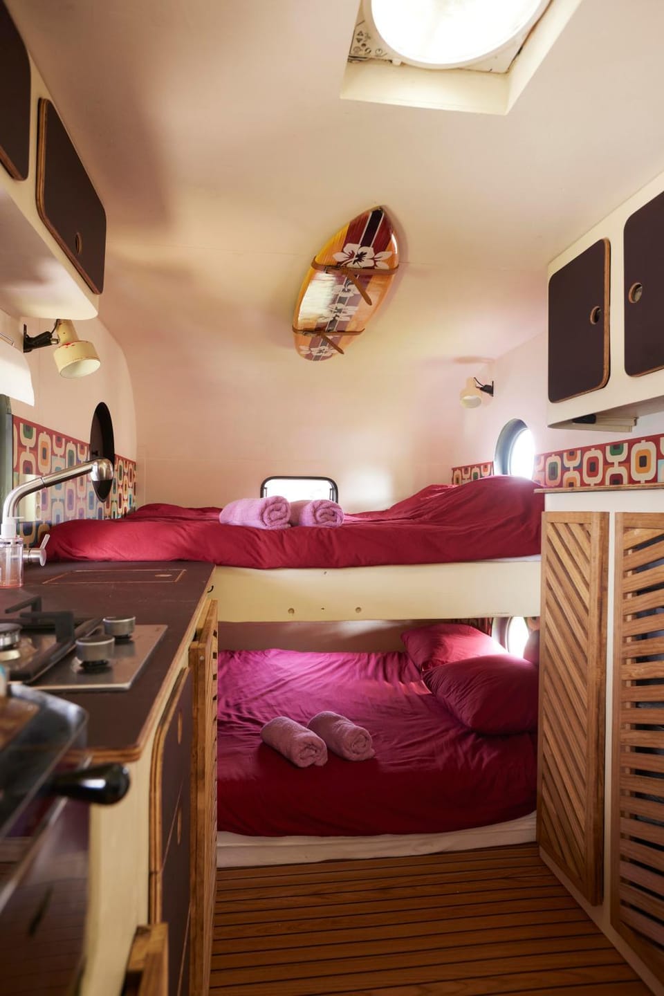 Bedroom, bunk bed