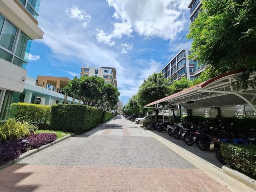 Property building, Parking