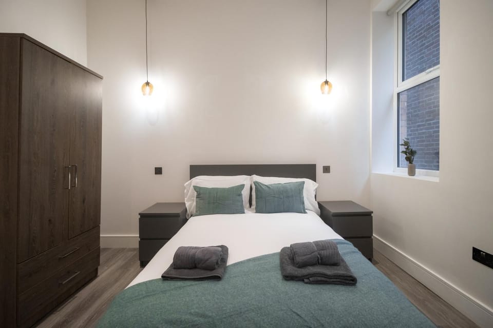 Relaxing Flat London Sleeps 6 with Parking & Patio Apartment in London Borough of Camden