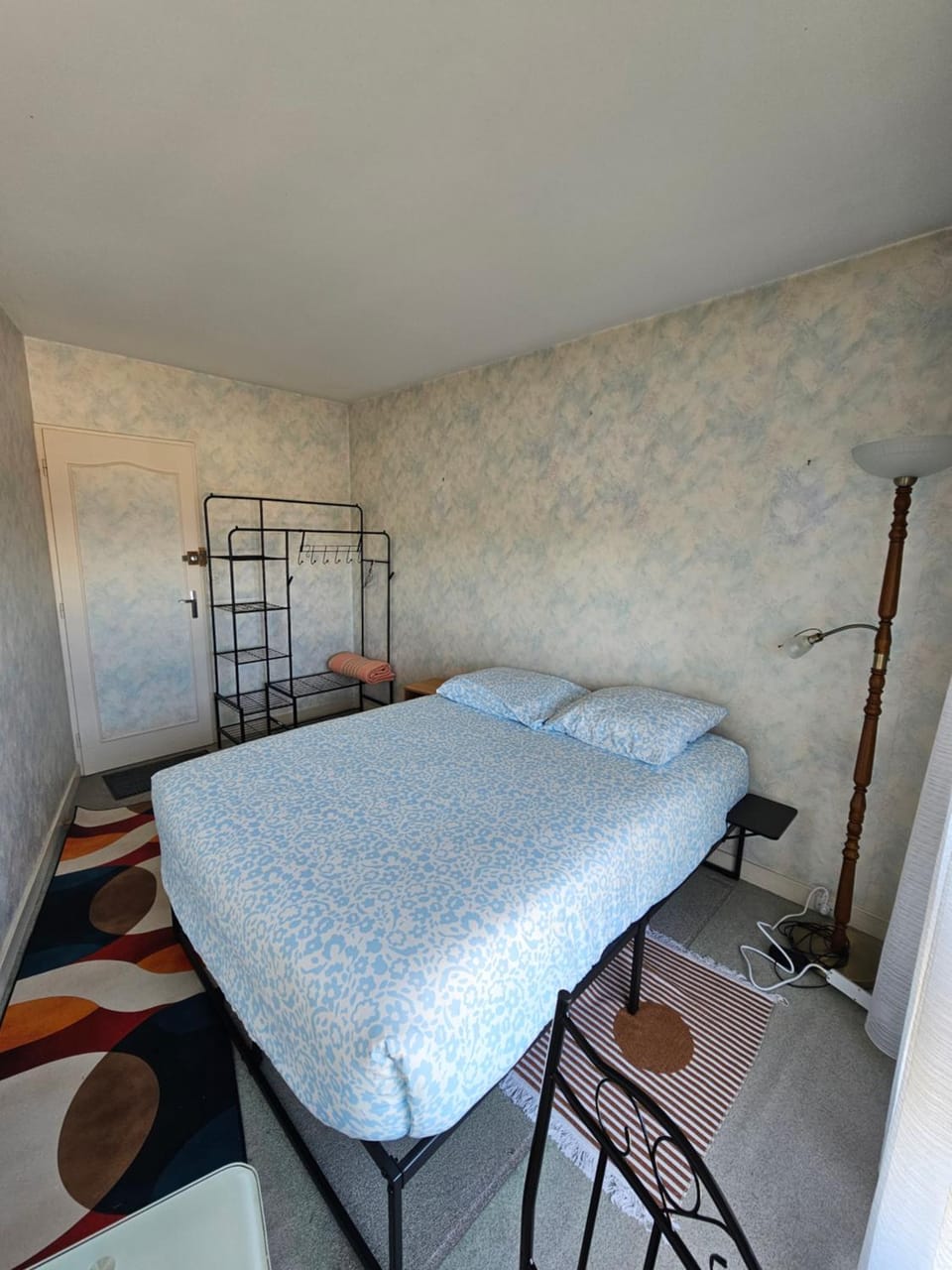Chambre chez particulier à petit prix Montluçon centre gare à 20 min à pieds Vacation rental in Montluçon