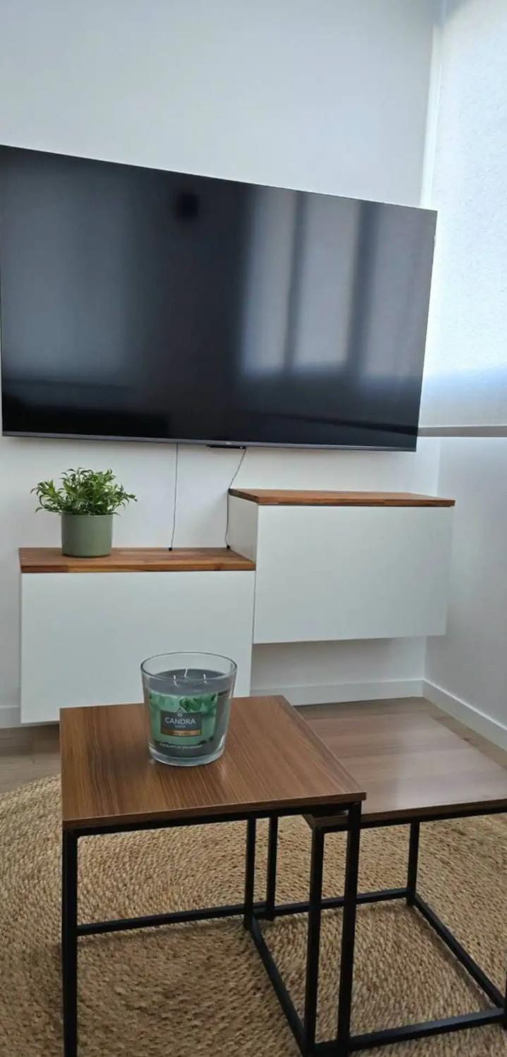 LE Desk Bureau ergonomique et parking privé Apartment in Lorient