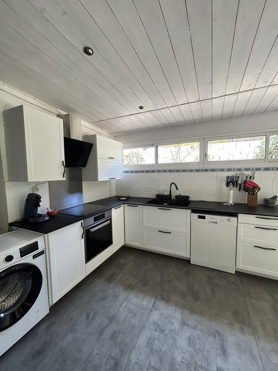 dishwasher, oven, stove, washing machine, kitchen
