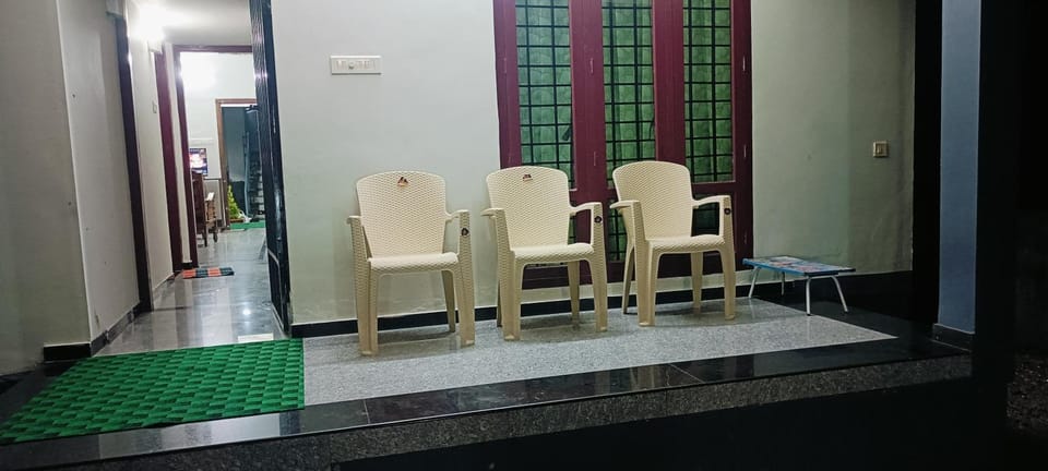 Lake view stay House in Thiruvananthapuram