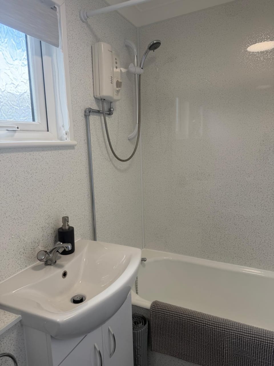 2 Broadside Chalet Park Apartment in Broadland District