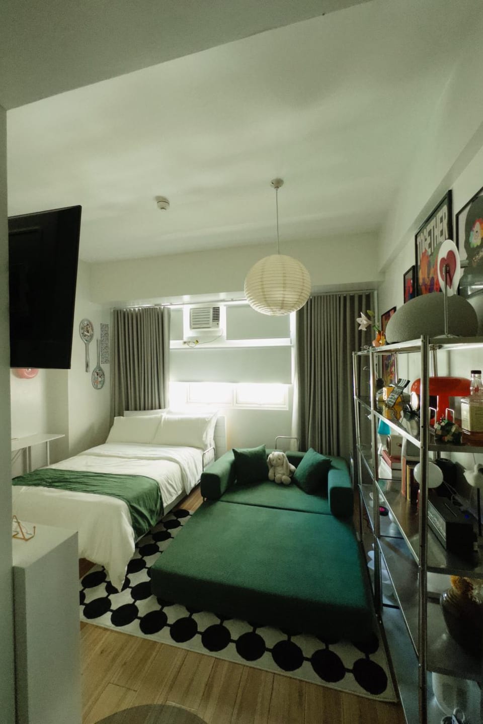 Stylish Condo Near Mall with Pool & Netflix Apartment hotel in Santa Rosa