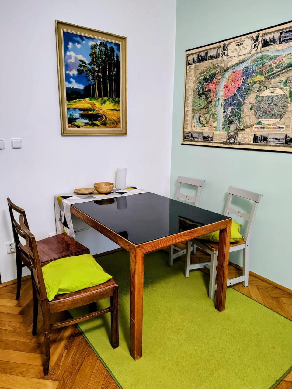 Living room, Dining area