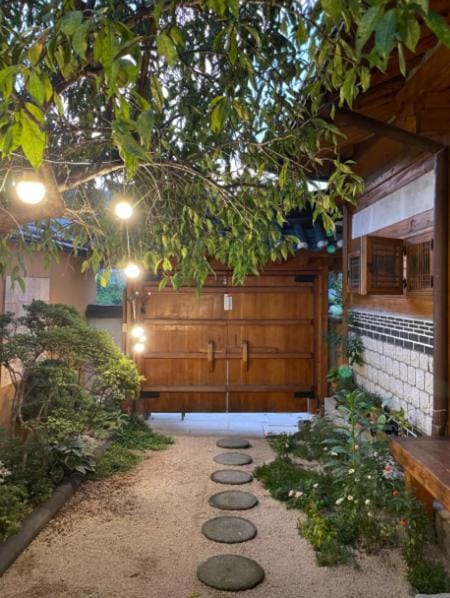 Hanok Positives Villa in Seoul