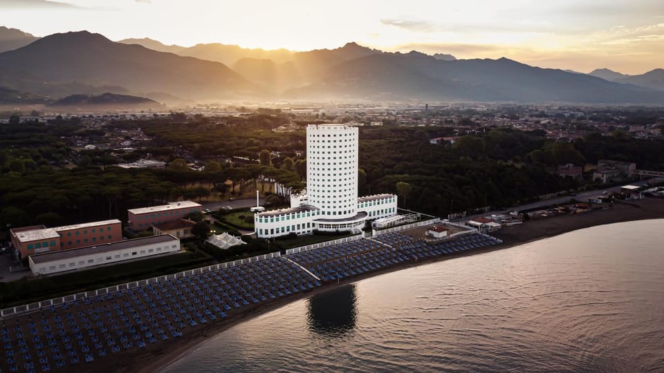 Property building, Bird's eye view, Beach, Sunrise