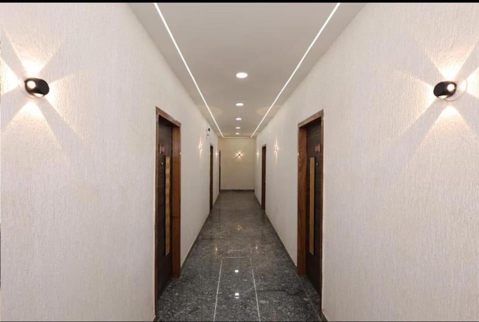 Opal Crown Hotel in Noida