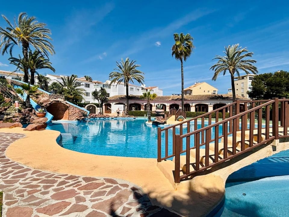 Cala Blanca, mer à 200 mètres, piscine House in Marina Alta