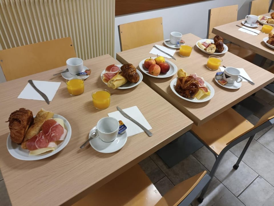 Food and drinks, Breakfast