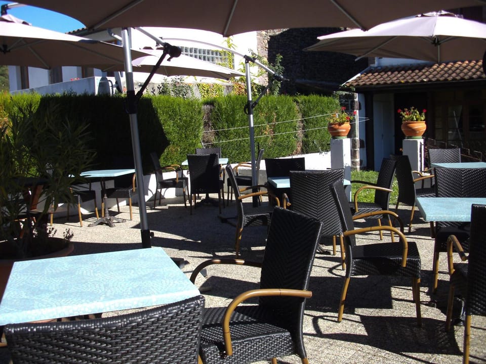 Patio, Restaurant/places to eat