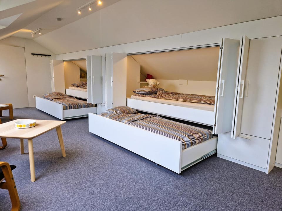 Station Racour 'Grand Logement des Piocheurs' House in Flanders