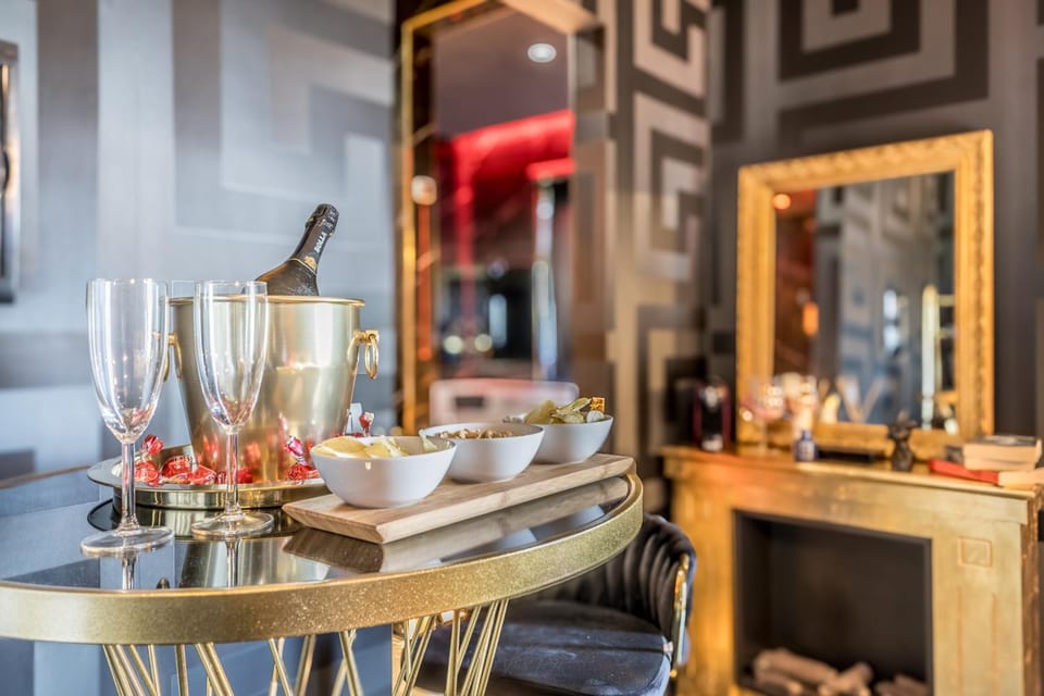Int 37 Luxury Rooms Bed and Breakfast in Rome