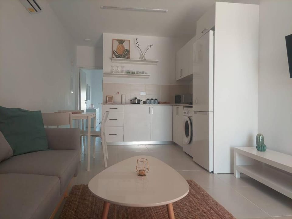 TV and multimedia, Kitchen or kitchenette, Living room, microwave, washing machine
