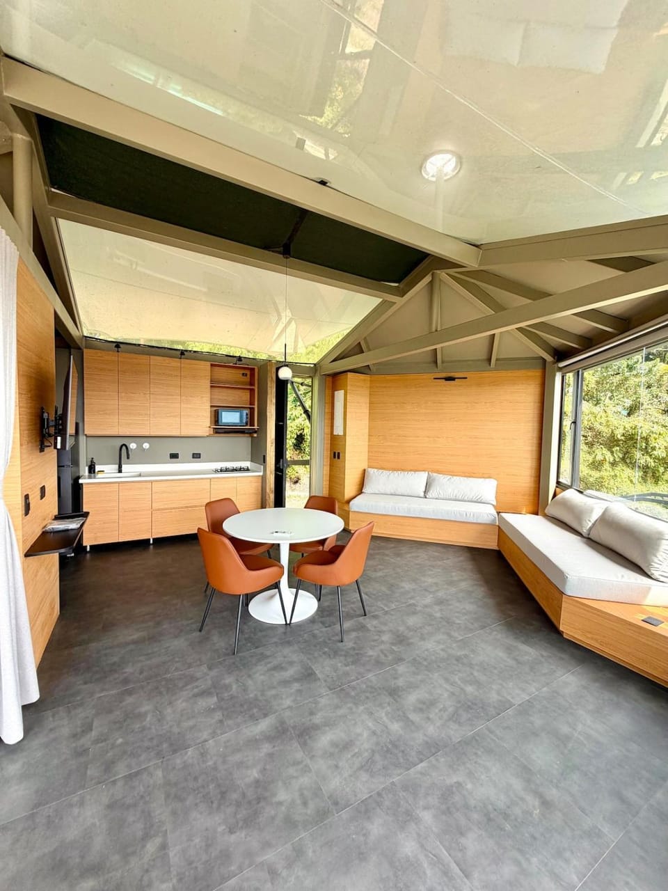 Living room, Dining area, kitchen