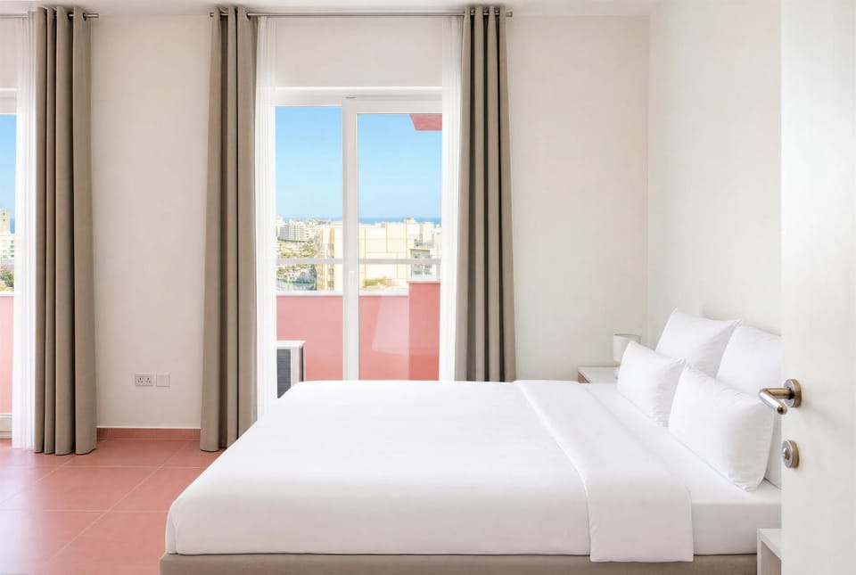 Bed, View (from property/room), Photo of the whole room, Bedroom