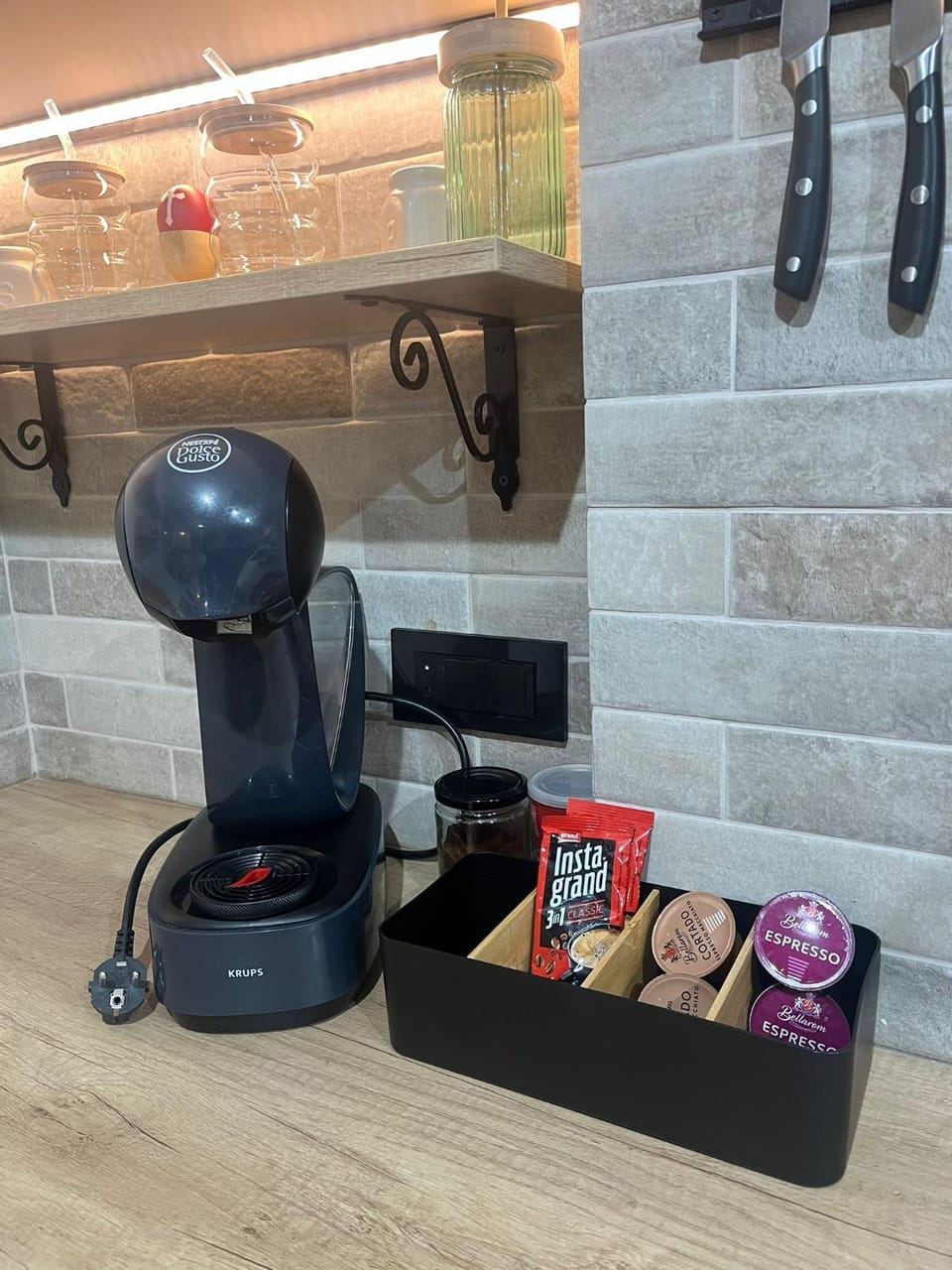 Coffee/tea facilities, Kitchen or kitchenette