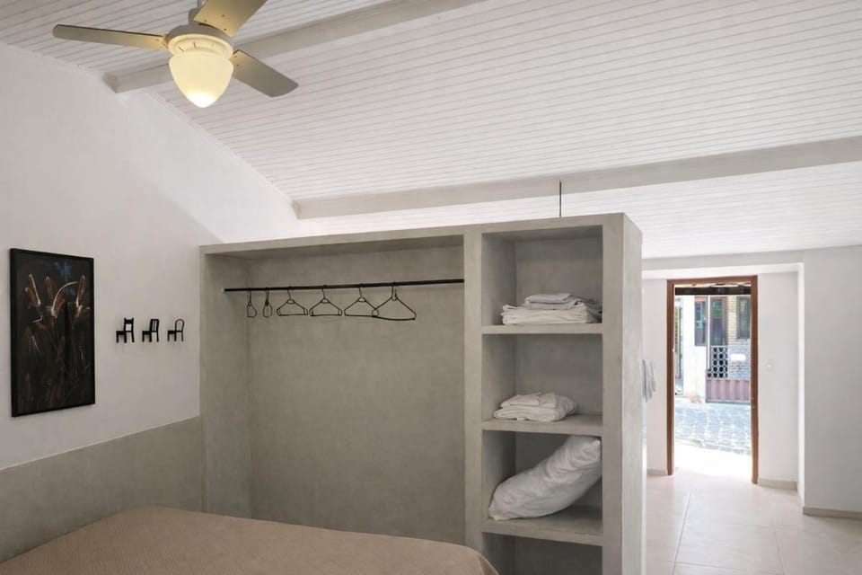 Bedroom, storage